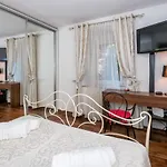 דירה Luxury Xenia *